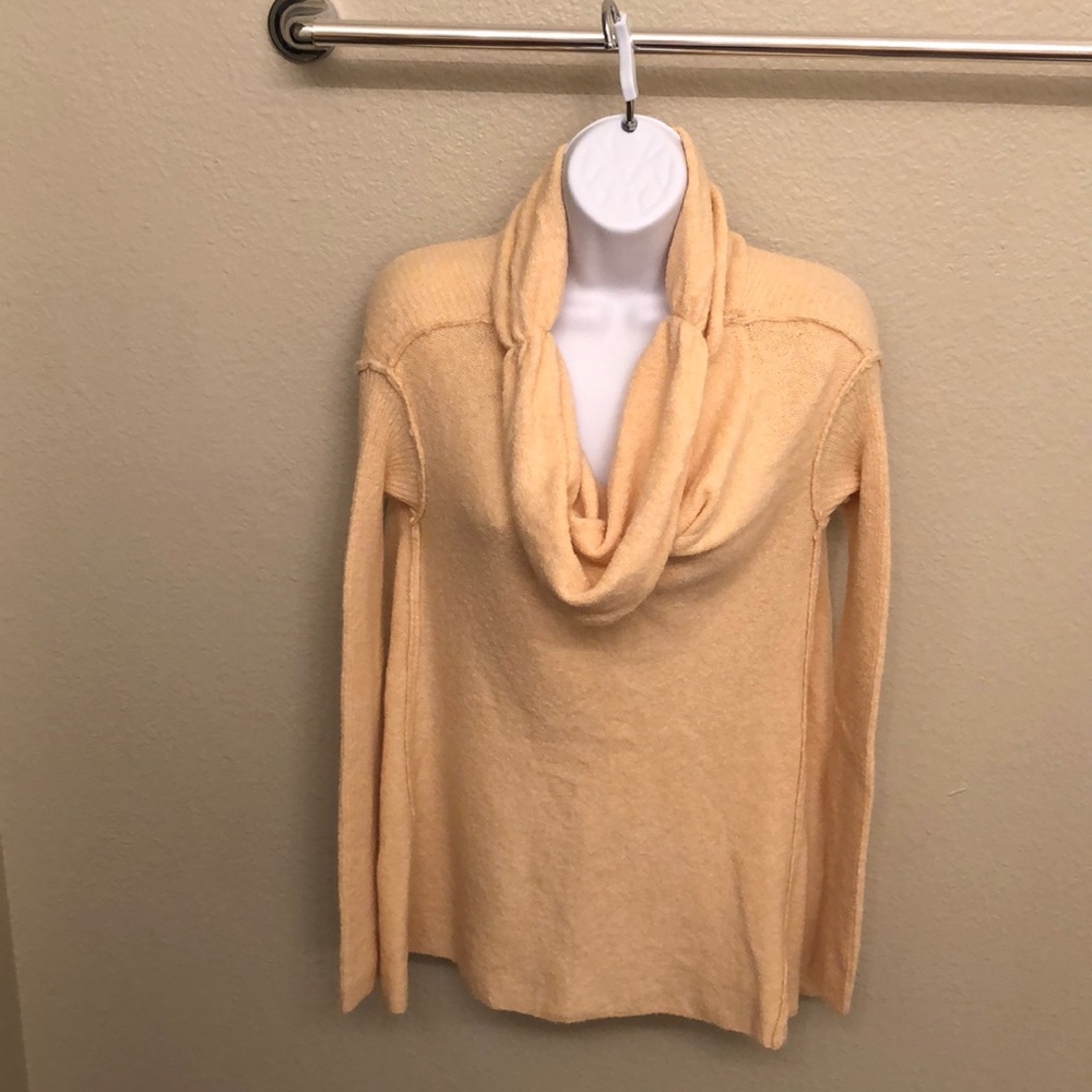 Free people sweater